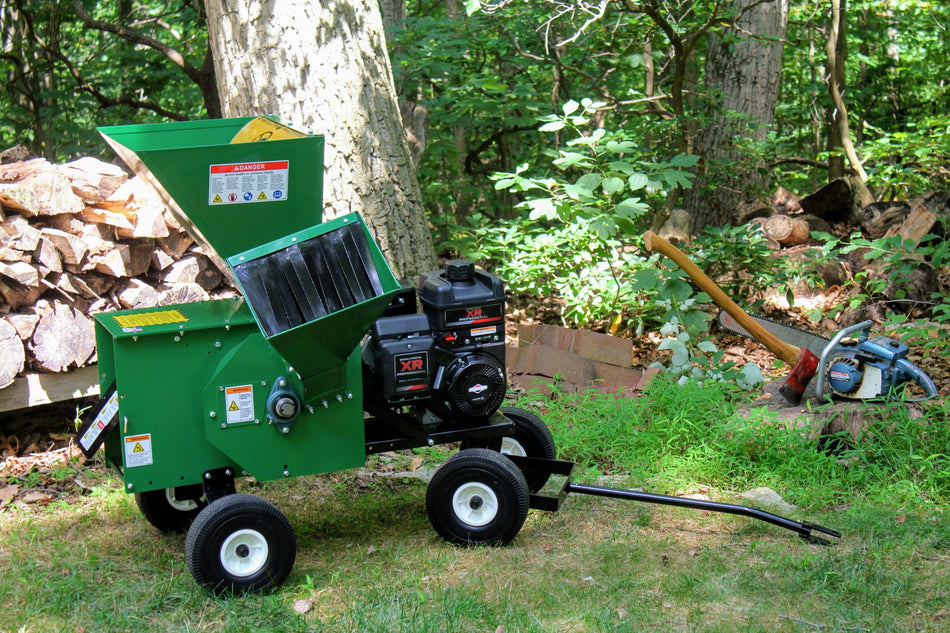 Mighty Mac™ Wood Chipper Shredder 3-1/2” Max Capacity - 7HP (12PT1100)